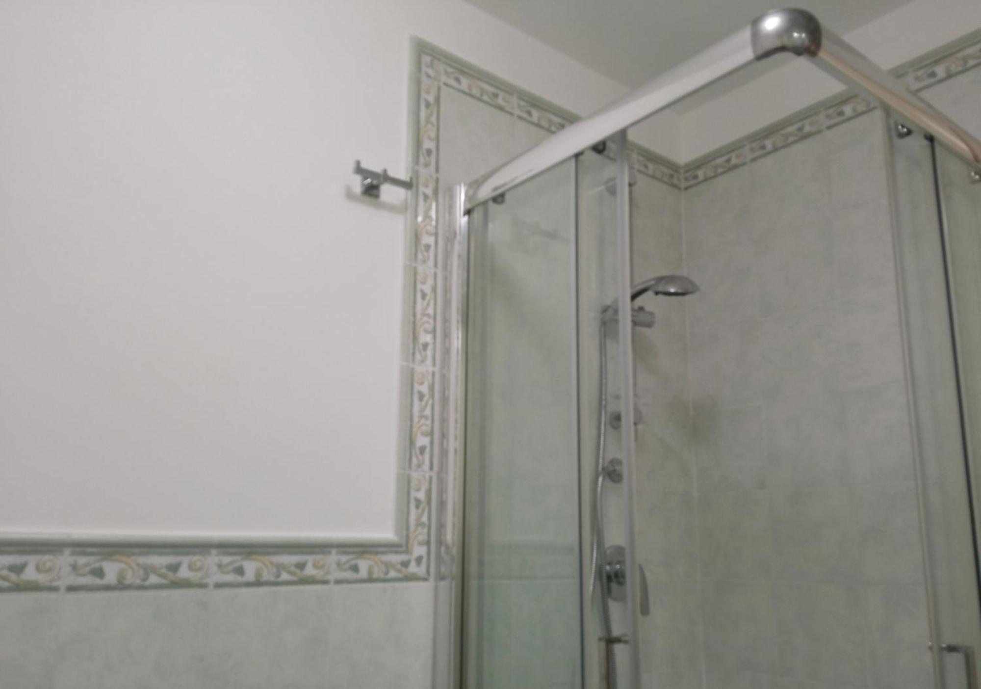 Апартаменты Mara'S House, 10 Minuti A Piedi Dal Centro, Parcheggio Privato Таормина Экстерьер фото